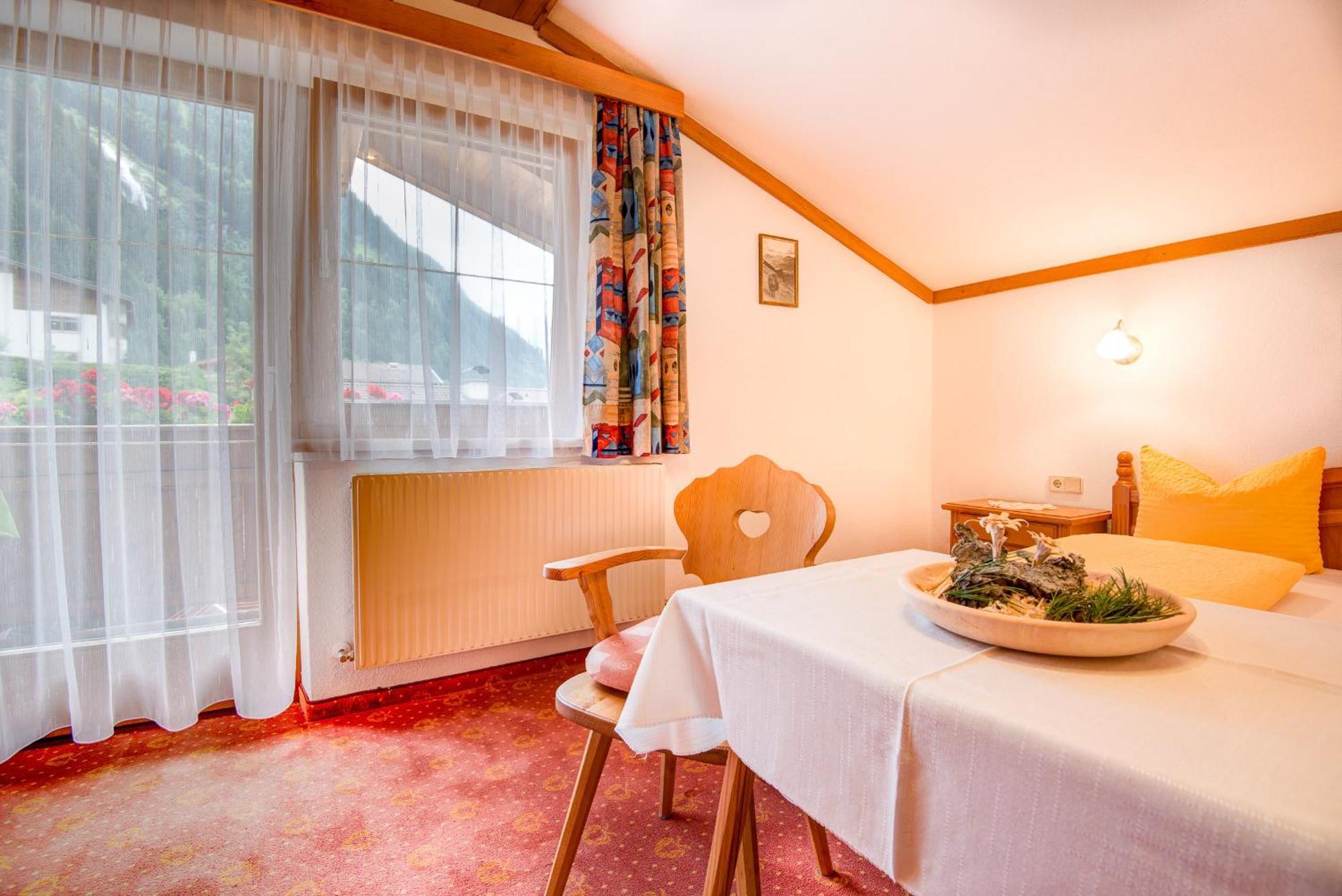 Haus Gleinser - ノイシュティフト・イム・シュトゥーバイタール 部屋 写真